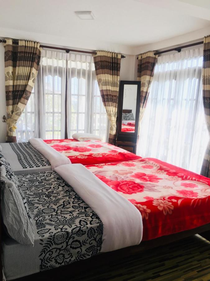Travellers Nest Inn Нувара-Елія Екстер'єр фото