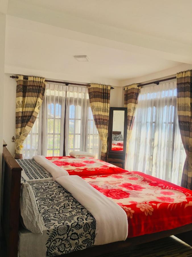 Travellers Nest Inn Нувара-Елія Екстер'єр фото