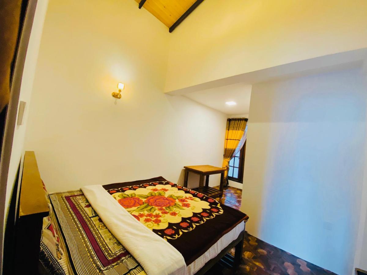 Travellers Nest Inn Нувара-Елія Екстер'єр фото