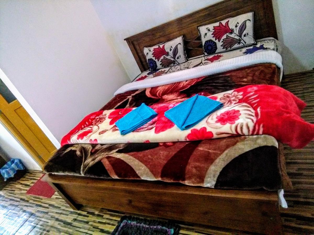 Travellers Nest Inn Нувара-Елія Екстер'єр фото