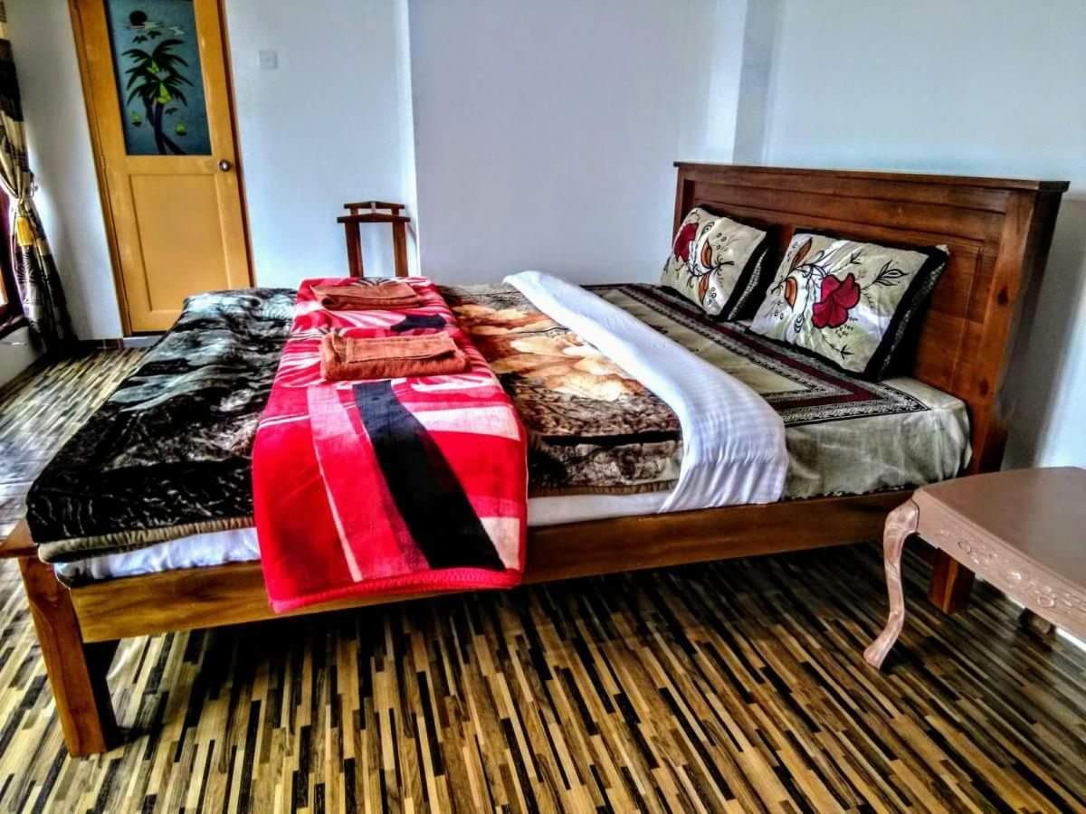 Travellers Nest Inn Нувара-Елія Екстер'єр фото